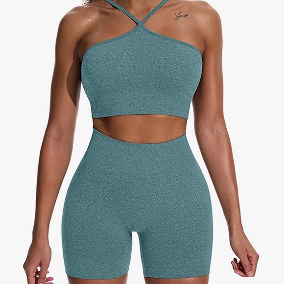 Amazon Tops - Amazon | Workout Set